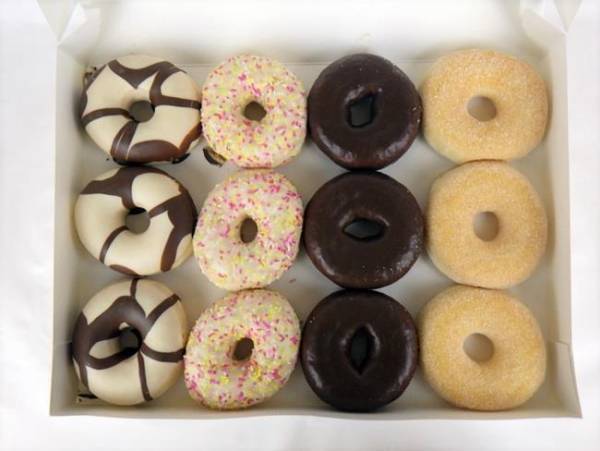 見かけたら即買い！コストコの大人気「DOTSドーナツ」おすすめのワケ