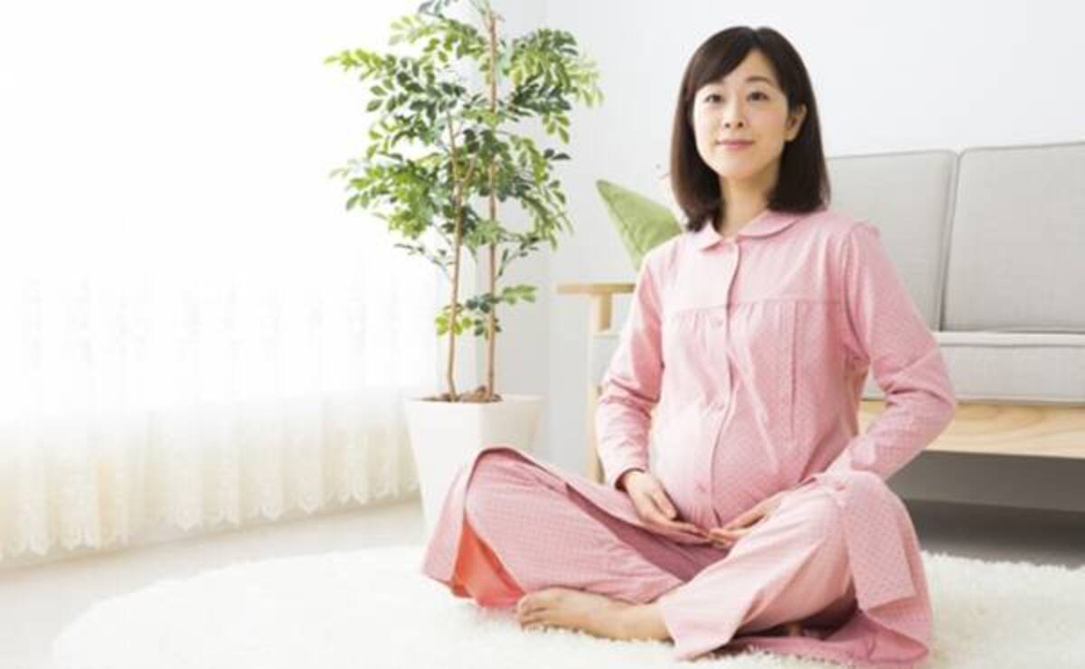 ラク 正しい姿勢が 妊婦さんにおすすめの座り方と避けるべき座り方 19年10月16日 ウーマンエキサイト 1 3