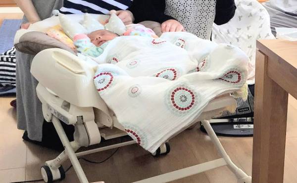 1人目から使えばよかった…「電動●●」で寝かしつけがラクになりました【ラクに楽しく♪特集】