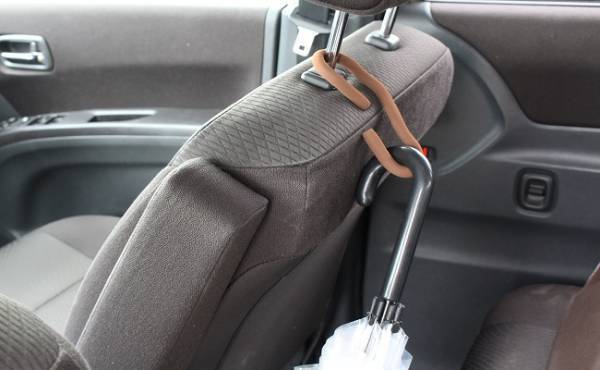 【100均】変幻自在！くねくね自由に曲がるコレ、超便利なんです！