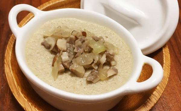 秋の味覚！簡単＆便秘予防に◎きのこの洋風茶碗蒸し【管理栄養士監修】