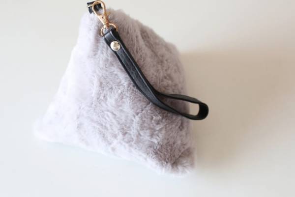 【新作ダイソー】ふっかふか♡毎日使いたい激かわボア小物4つ