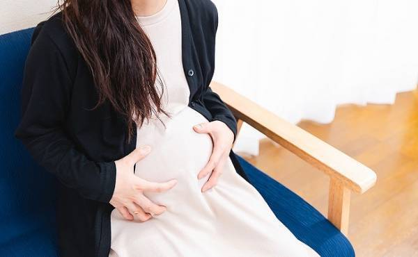 妊娠中「尿管結石」で緊急搬送！気が遠くなるほどの痛みに襲われて