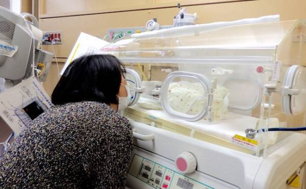 妊娠33週で突然の陣痛が！思いがけず緊急搬送されました【出産体験談】