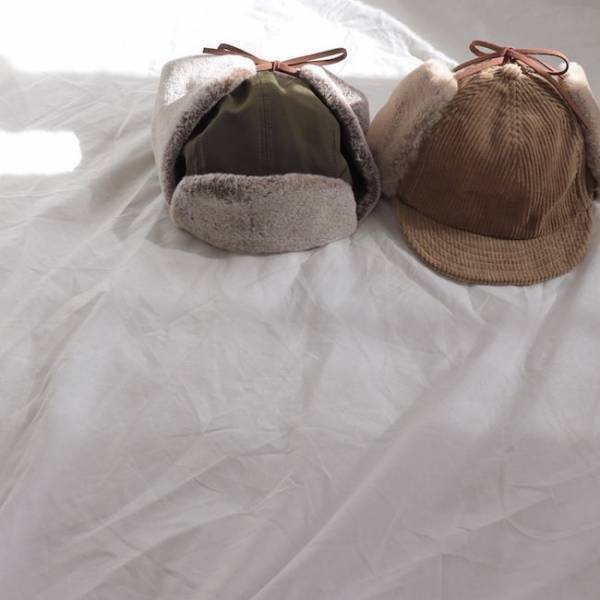 「フライトキャップ」って知ってる？ラフな服装がシャレ見え＆小顔効果も