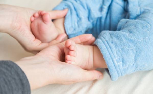 赤ちゃんがねんねのころのお気に入りの「ふれあい遊び」はコレでした！