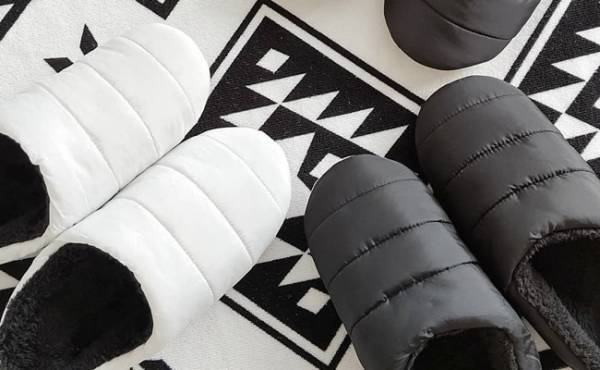 【ダイソー】この冬絶対買い！ダウンジャケット風アイテムで足元ぽかぽか