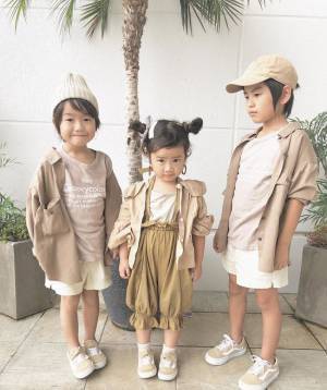 3兄妹コーデ♡kanaさんキッズのアースカラーリンクがおしゃれ！