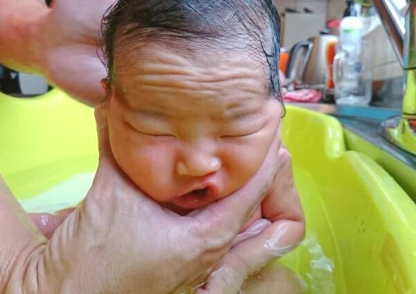 あぁ この顔たまらん 沐浴中の赤ちゃんの激かわ写真が大集合 19年10月26日 ウーマンエキサイト