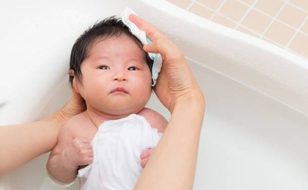 沐浴中の赤ちゃんのイメージ