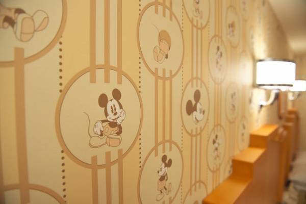 一度は泊まってみたい！初ディズニーは「ミッキーマウスルーム」で♪