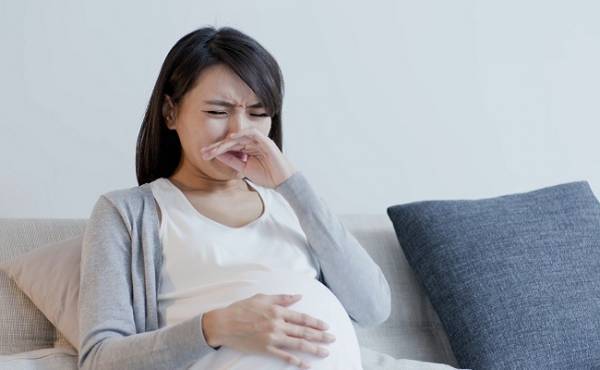 ごめんね…生まれたばかりのわが子に手術を受けさせてしまった【体験談】