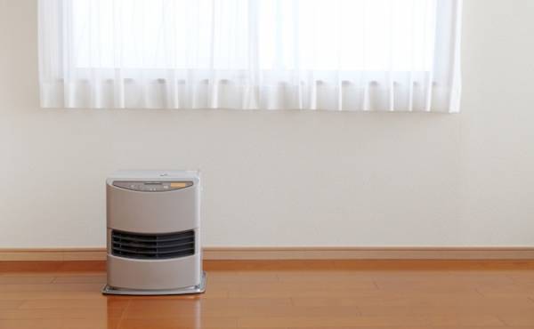 赤ちゃんの部屋を快適に！暖房のつけかたやストーブやこたつの危険防止