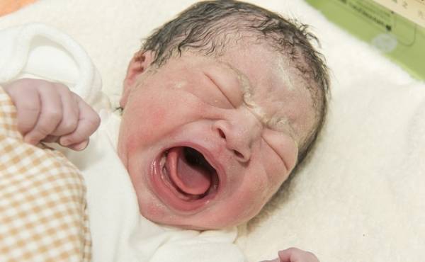 出産時の会陰切開、実際はどんなことをした？【ママの体験談】