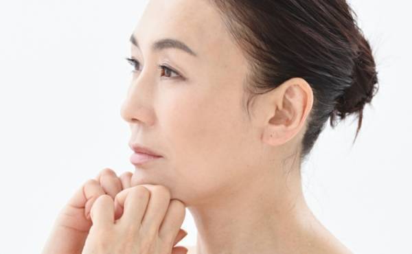 肌年齢－15歳！奇跡の52歳Micacoさんメソッドで脱・オバサン顔