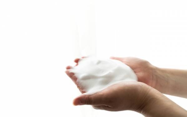 いつもの洗顔料を●●するだけ！くすみ肌がワントーン明るく！【体験談】