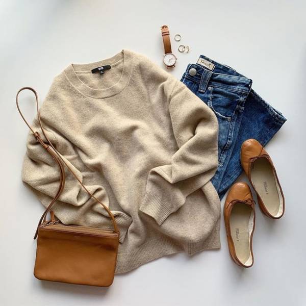 【ユニクロ】コスパもカラーも最高！買って正解の「神セーター」は？