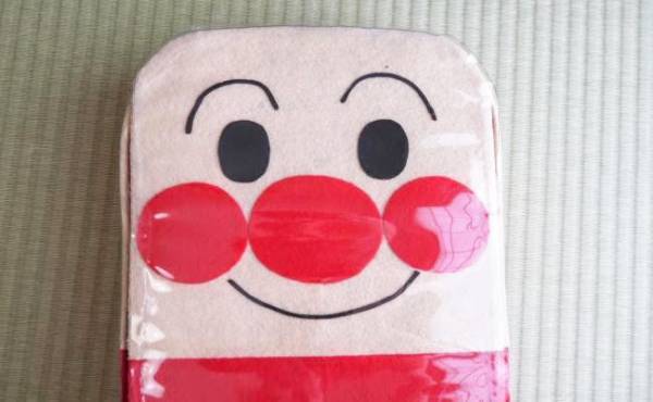 クオリティ高すぎ？！ アンパンマンの椅子を牛乳パックで作ってみた！