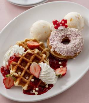 ミニーマウスが主役の新プログラムのスペシャルメニューがかわいすぎる♡