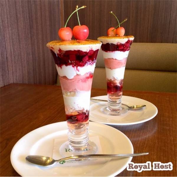 「ファミレス史上最高」とバズったあのパフェの新作がおいしすぎてヤバい