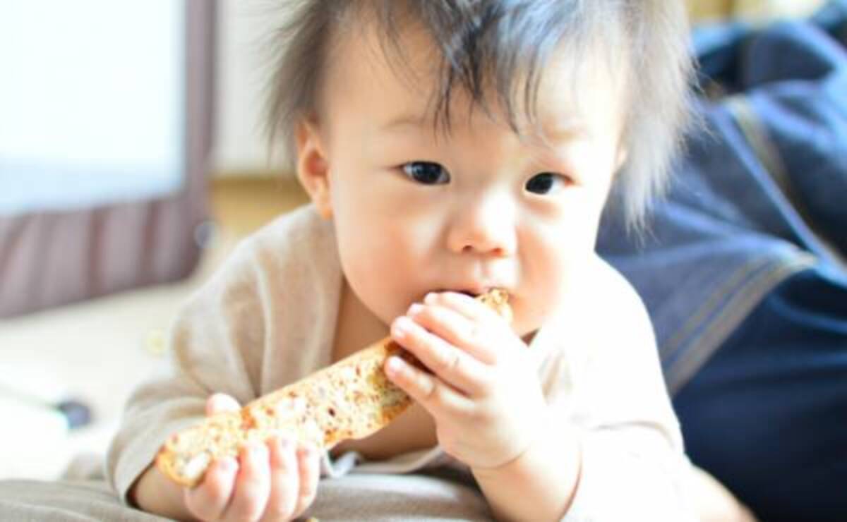 全然食べない 離乳食を1年間ゴミ箱に捨て続けた話 どん底エピソード 19年12月27日 ウーマンエキサイト 1 2