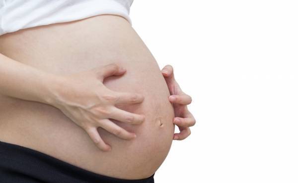 「おなかがかゆい！これって私だけ？」つらかった妊娠中の話【体験談】