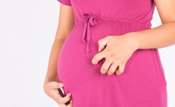 妊娠中に肌トラブル発生！夜になると全身がかゆくて…【体験談】