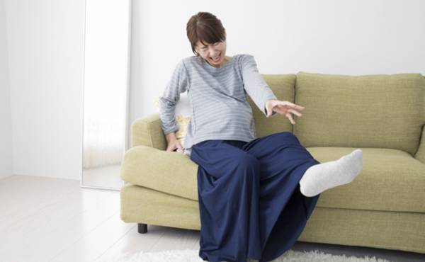 毎晩が恐怖！妊娠中に襲われた「こむら返り」との戦い【ママの体験談】