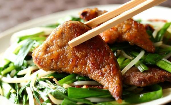 鉄分が不足しがちな妊婦さんにおすすめの食べ物・注意すべき食べ物とは？