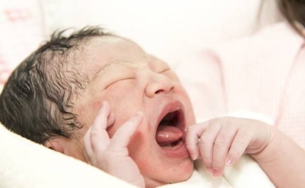 驚異の出生体重！4,300g越えのビッグベビー出産体験談