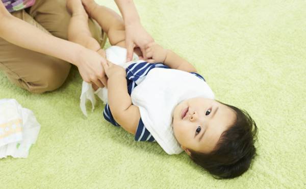 離乳食を始めたらうんちが今までと変わった！これって大丈夫？！