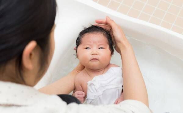 赤ちゃんの沐浴イメージ