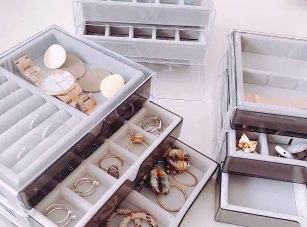 【ダイソー】爆売れ中！ 無印そっくりなアクセサリーケース徹底解剖