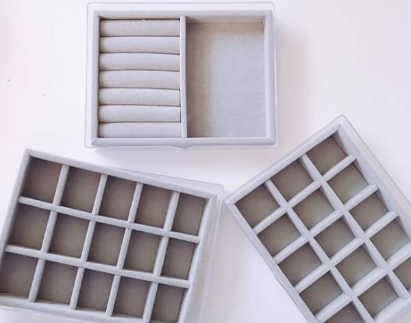 【ダイソー】爆売れ中！ 無印そっくりなアクセサリーケース徹底解剖