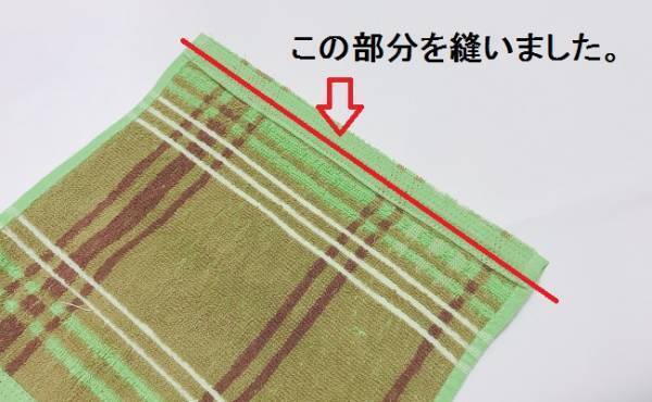 超簡単2ステップ！タオルハンカチでできる「手作りスタイ」が便利♪