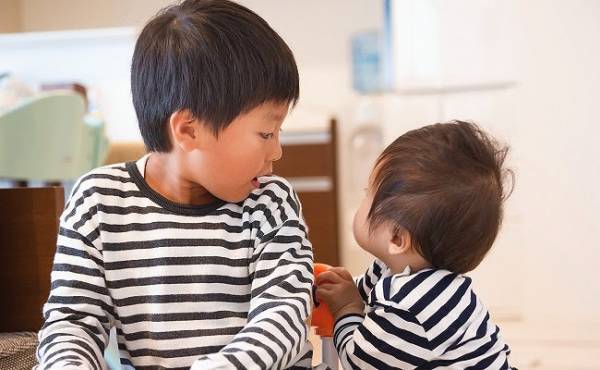 「一番大好き！」はダメだったかも…。2人目誕生で後悔【ママの体験談】