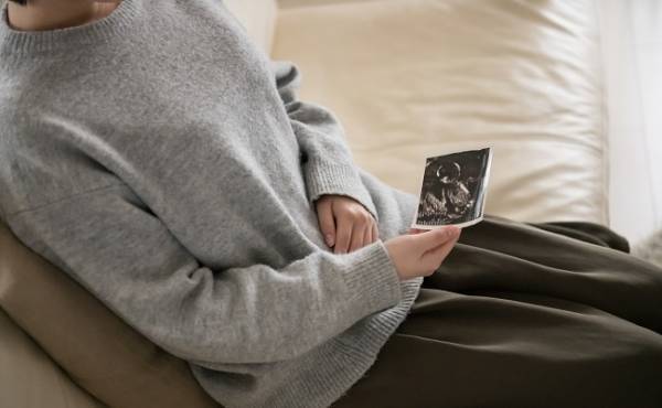 出生前診断のクアトロ検査が陽性。羊水検査を受けるか悩んだ結果…！