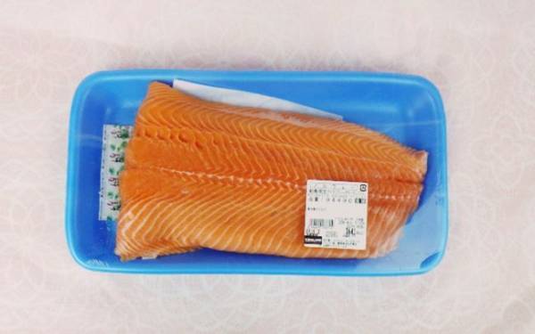 コストコでまず買うべき！とろ旨「刺身用サーモン」がおいしすぎる！