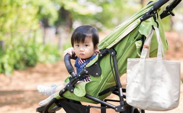 ベビーカーと抱っこひも、どっちで出かける？ ～私の場合～【体験談】