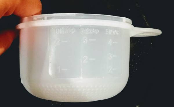 【100均】ダイソーの「●●カップ」が離乳食デビューに便利だった！