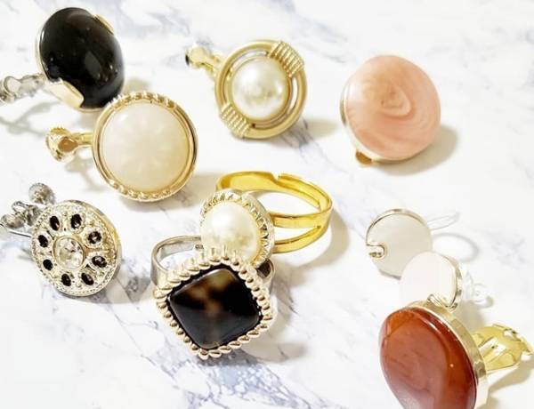 【ダイソー】ウソでしょ、4個で100円なんて！超絶かわいい神ピアス♡