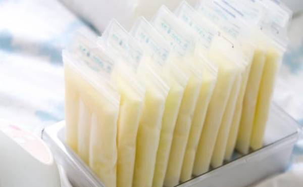 厚生労働省が「母乳バンク」を全国に整備する方針へ！