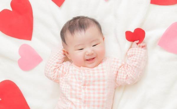 バレンタインの影響？2月生まれベビーに人気の名前TOP10【女の子】