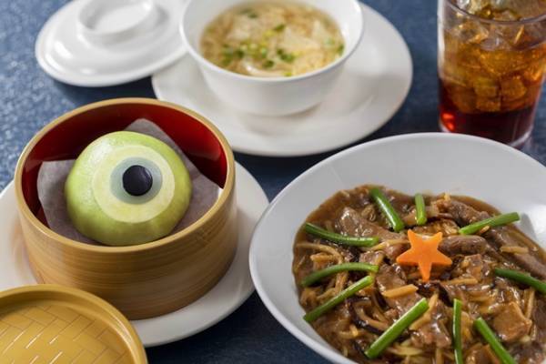 東京ディズニーシーでカラフルなピクサーの世界を楽しめるイベント開催中