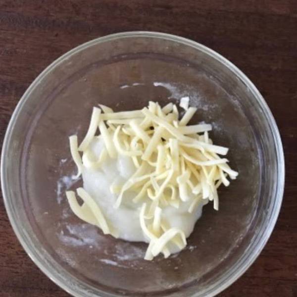 天才！簡単でおいしすぎる山本ゆりさんの「もち×チーズ」レシピ2選