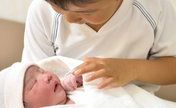 「涙が出てくる…」小学生男子のやさしさに胸がジーンとした妊娠・出産