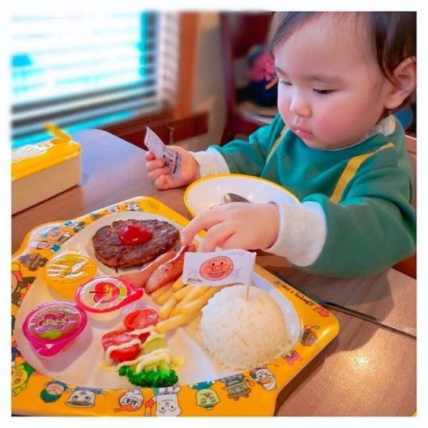 食べるとアンパンマングッズがもらえる♪親子で外食なら◯◯で決まり！