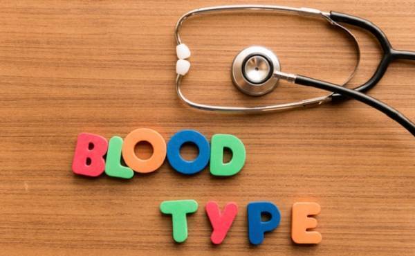 まさか取り違え…！？O型ママからAB型赤ちゃんが生まれた？【体験談】