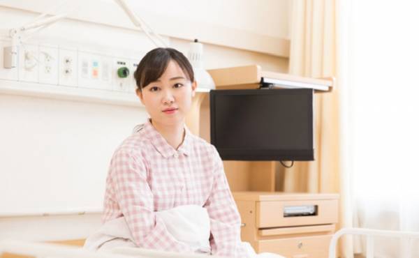 もう限界…11kg痩せた…壮絶なつわりで入院したママの体験談まとめ！