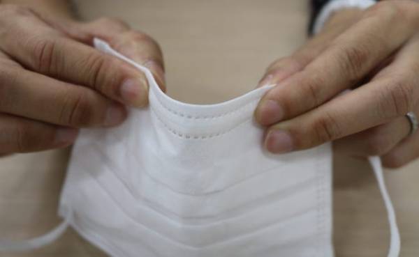 【コロナウイルス対策】ほとんどが間違っている？！正しいマスクのつけ方